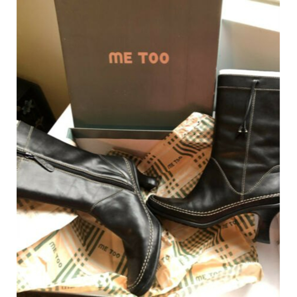 Black Boots Women’s Size 6 Leather Great Condition Side Zip Tassels, Me Too